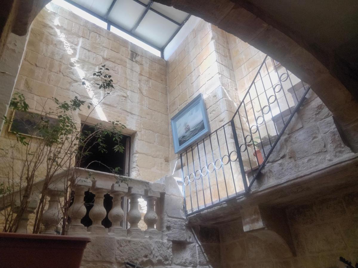 Charming 17Th Cent House Of Character In The Famous 3 Cities, Right Next To Valletta Cospicua Exterior photo